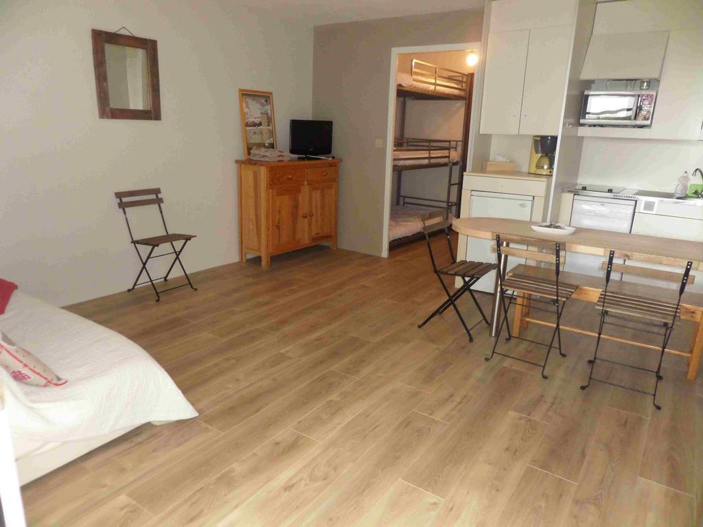 Appartements Les Balcons Du Soleil Font-Romeu-Odeillo-Via Szoba fotó